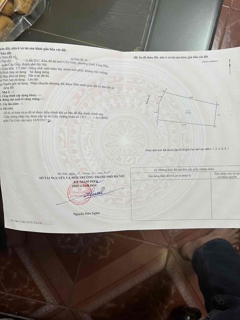 Bán đất mặt phố Dịch Vọng Hậu giá 171m2, đang cho thuê 55tr/tháng.