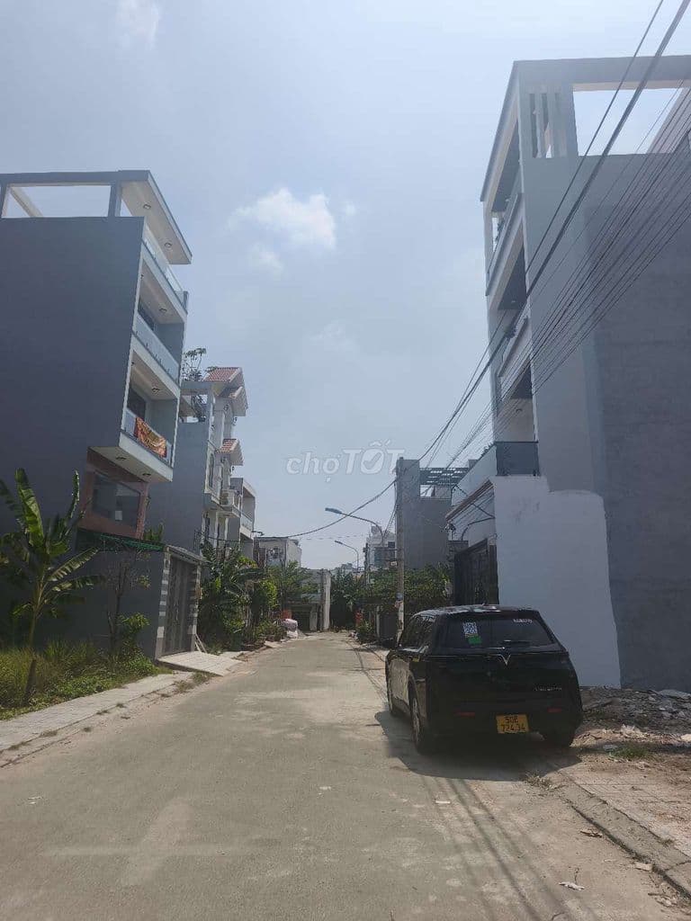 Bán đất kdc xã Tân Kiên, phù hợp xây biệt thự