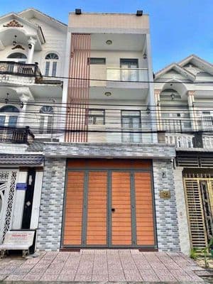 Nhà 2 lầu mới trục chính KDC Quân Báo