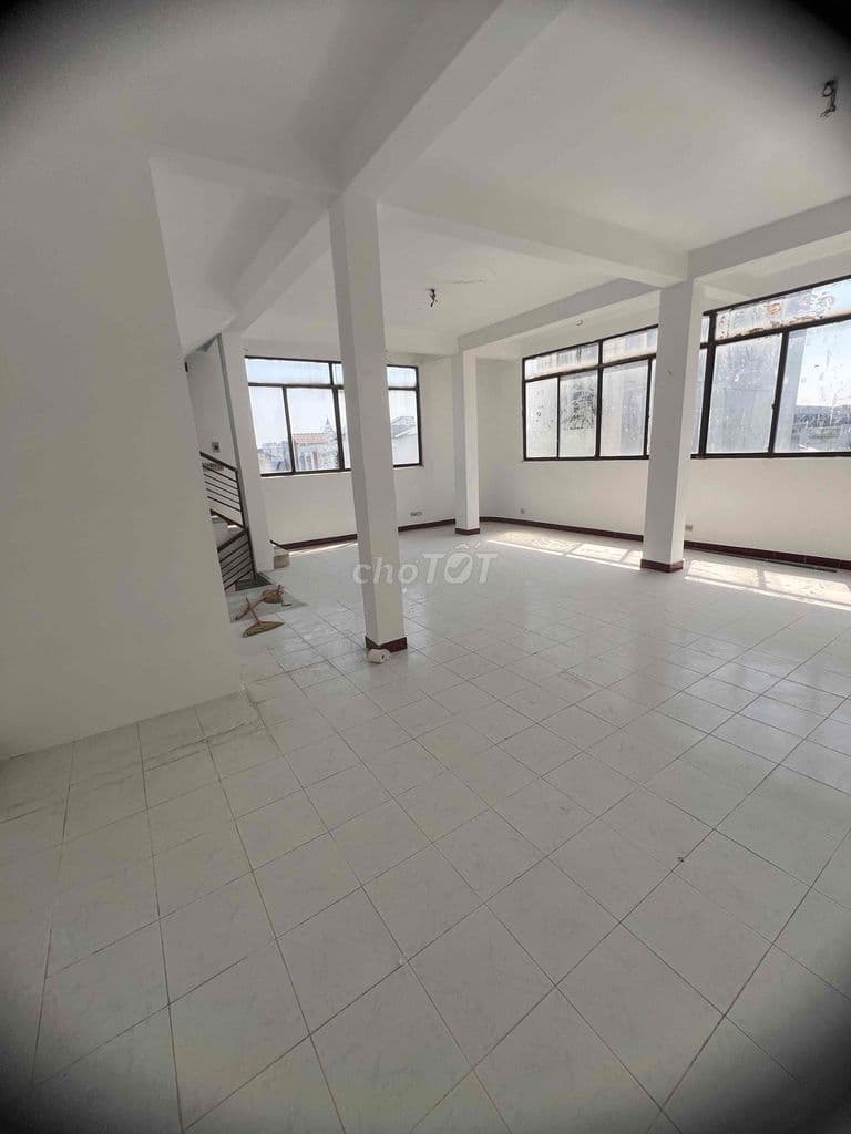 bán nhà 2 mặt tiền hẻm xe hoi. - Ảnh 3