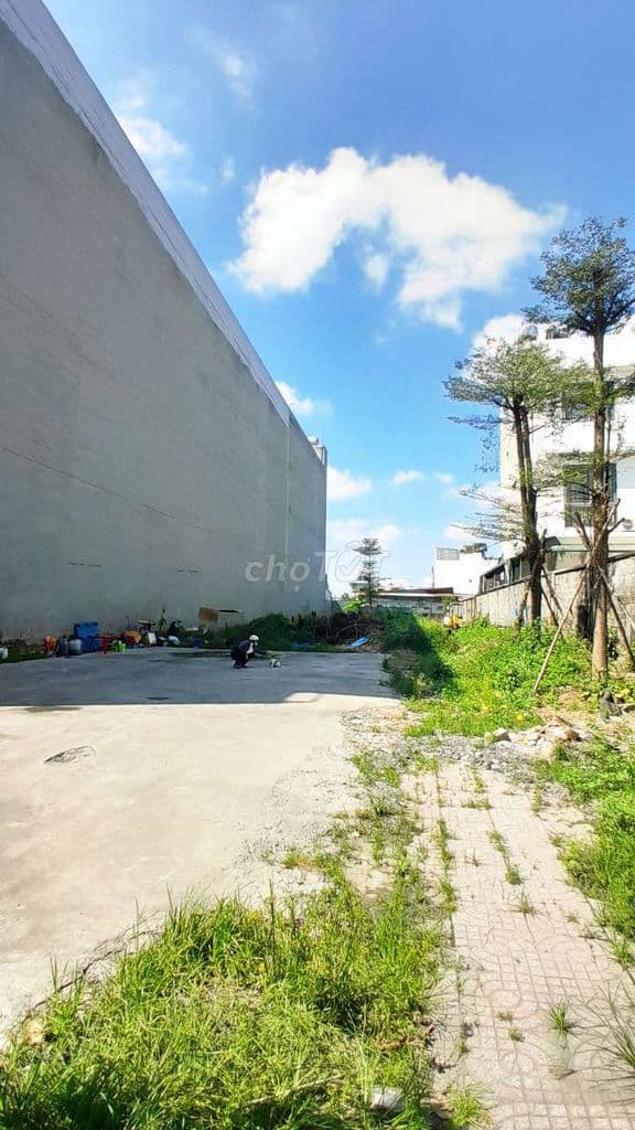 Đất hiếm 15x75m, cạnh Vạn Phúc City 68 tỷ