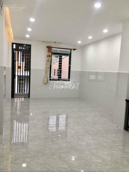 Thuê gấp chỉ với 1 triệu đi bộ 50m tới Đại Học Y Dược