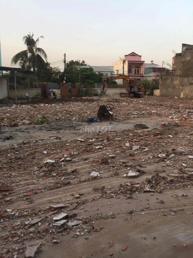 nhà nát dt 4x23m 89,5m2 đường thông p13 giá 12,5tỷ - Ảnh 2