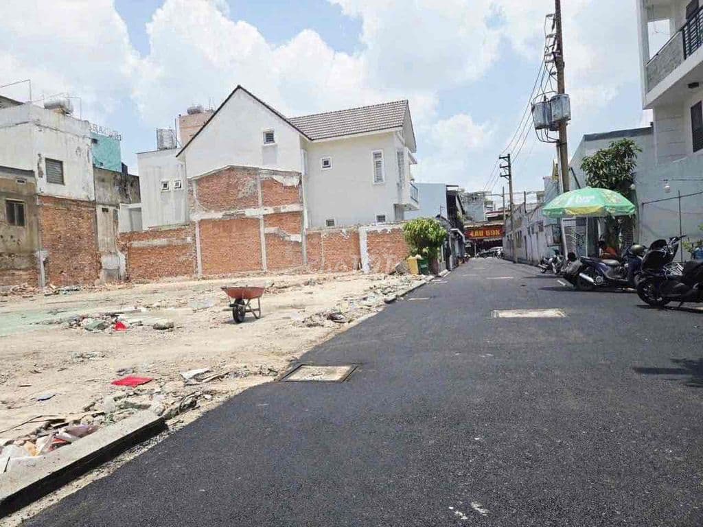 CÁCH MT BÌNH LONG CHỈ 10M - 4M X 20M - ĐƯỜNG NHỰA 8M - XD TỰ DO - Ảnh 3