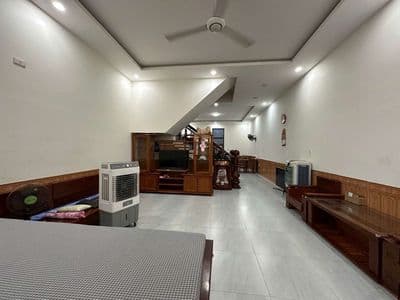 Cho thuê nhà 3 tầng kiệt Đồng Kè, full nội thất