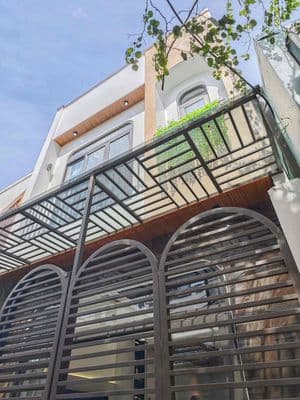 303 CHO THUÊ NHÀ ĐẸP 3PN – VỊ TRÍ ĐẮC ĐỊA