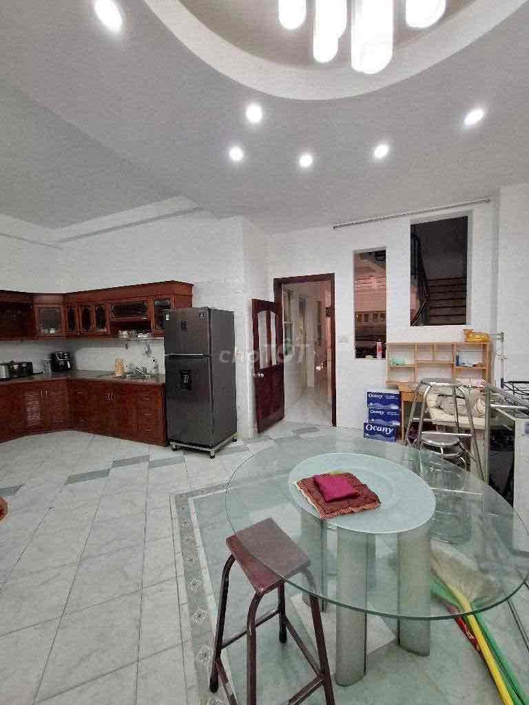 Nhà 4 Tầng mặt tiền nội bộ Phạm Hùng P5 Q8