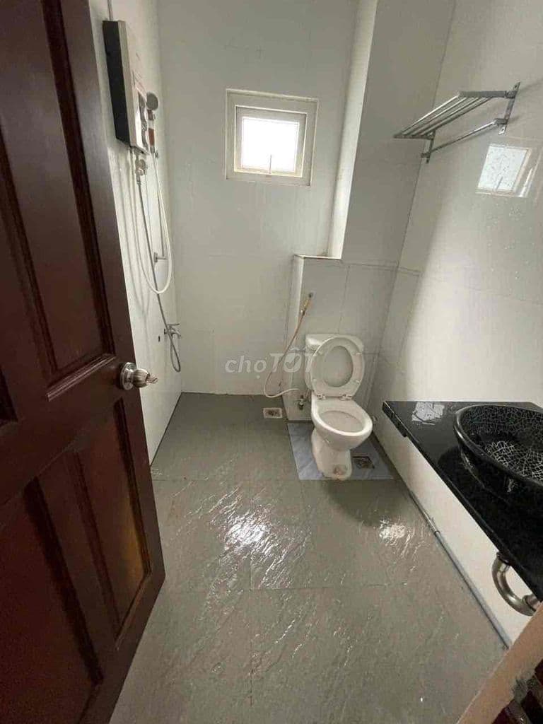 BÙI VIỆN STUDIO CỬA SỔ THOÁNG MÁT GIÁ RẺ - Ảnh 2