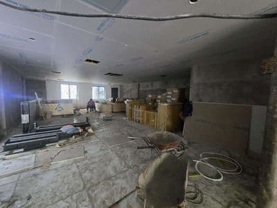 cho thuê mặt bằng mới 100% Hòa Cường Bắc