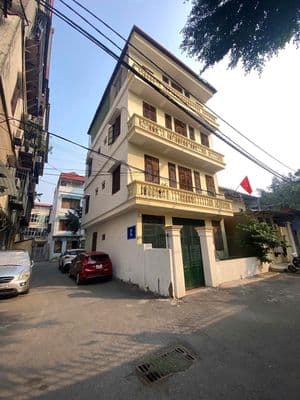Nhà ngõ 30 đường Pham Văn Đồng, 90M x 4 Tầng, ô tô tránh - 20 triệu/th