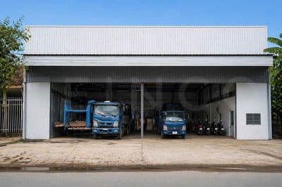 Kho xưởng bãi 760 m² góc 2 mặt tiền đường Nguyễn Văn Cừ ND, Container