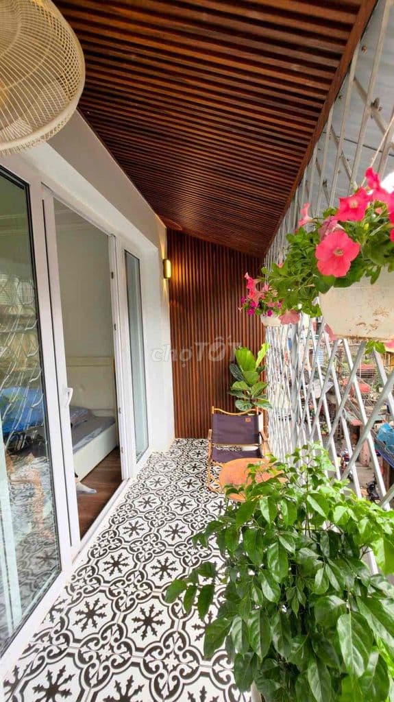 Căn hộ siêu đẹp thoáng phố Thọ Lão tập thể 44/80 m sổ đỏ tầng 3 lô goc