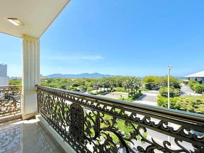 2PN GẦN CROWN VIEW BIỂN CÓ BAN CÔNG