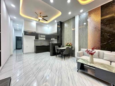 CHO THUÊ NHÀ MỚI 100% 3PHÒNG NGỦ SÂN ĐẬU 2 Ô TÔ HẺM LÊ HỒNG PHONG