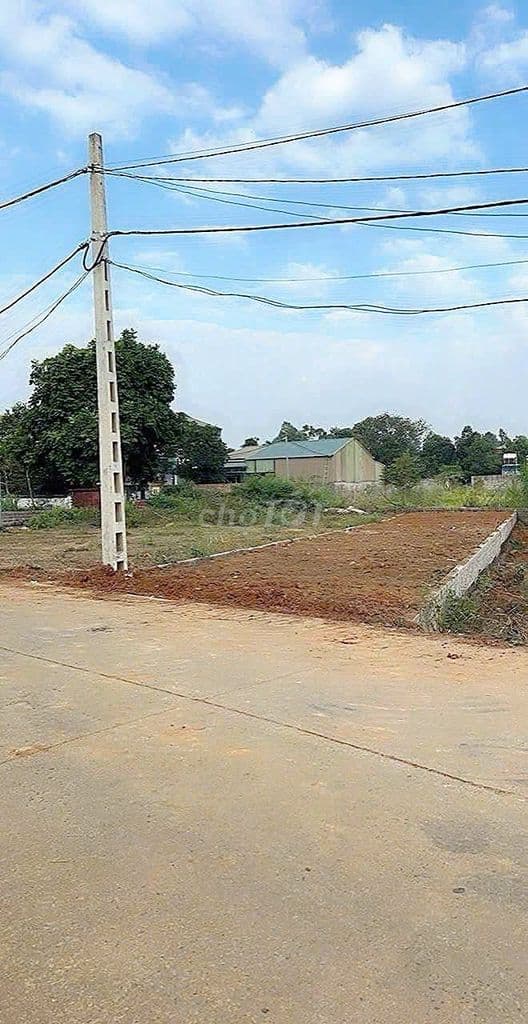 Chính chủ em bán 140m2 gần đường tl420