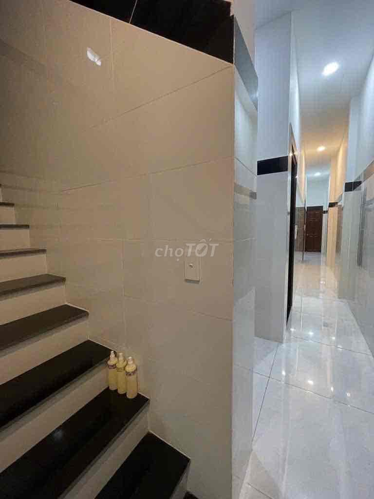 CHDV 3 LẦU – 12 PHÒNG CHO THUÊ – HẺM 8M - 4.5 x 24 - Giá 7ty390 - Ảnh 2