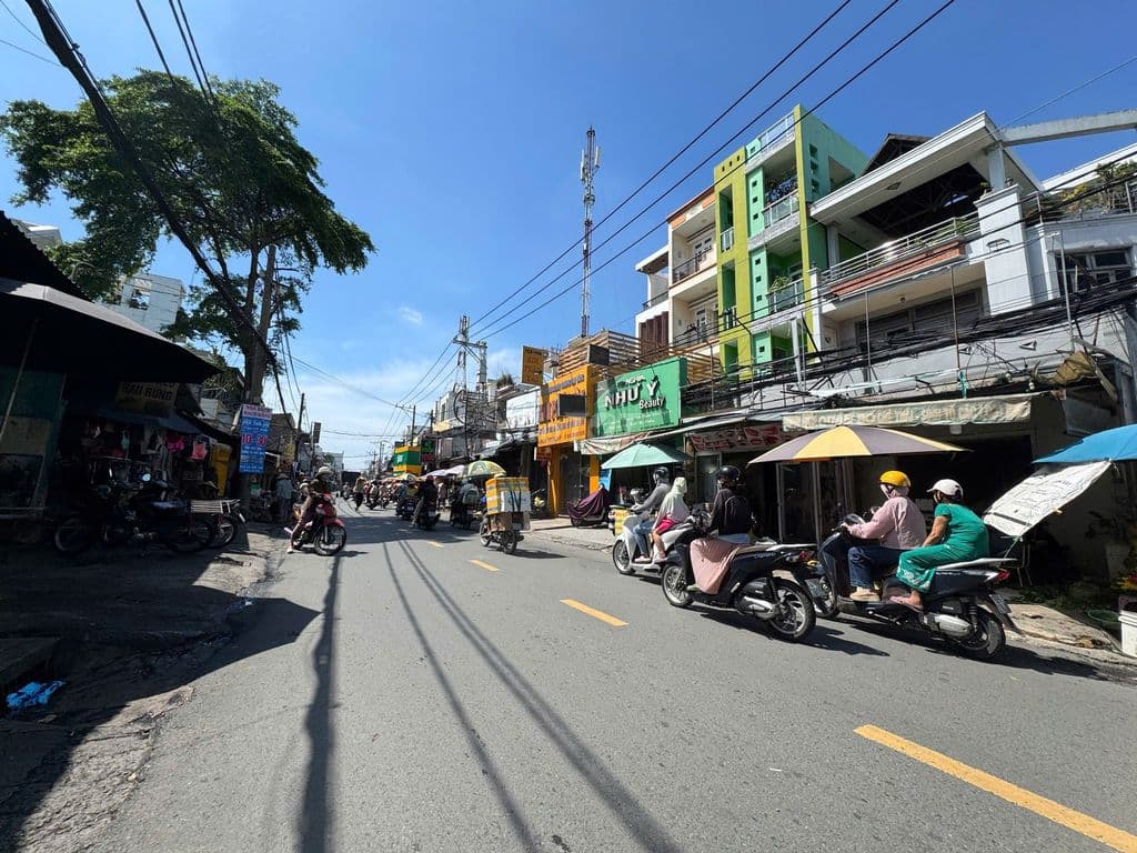 Căn góc 2 mặt tiền Lê Đức Thọ, dt 7x22m, 3 tầng siêu hiếm - Ảnh 2