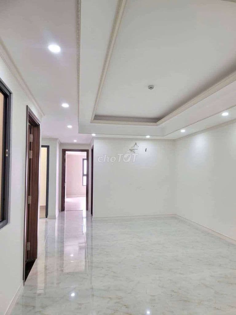 Cho thuê CH 2PN,2WC,81m2, tầng cao, view đẹp
