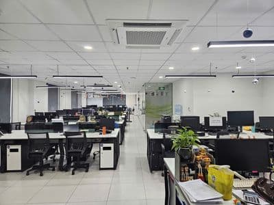 Doanh nghiệp 10–30 nhân sự nên xem ngay: Danh sách văn phòng 80–100m²