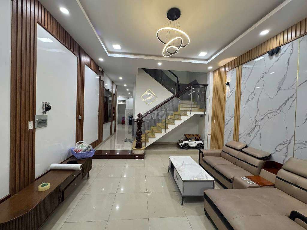 Căn góc 2 mặt tiền 135m² nở hậu - ngay bốn xã giáp tân phú -