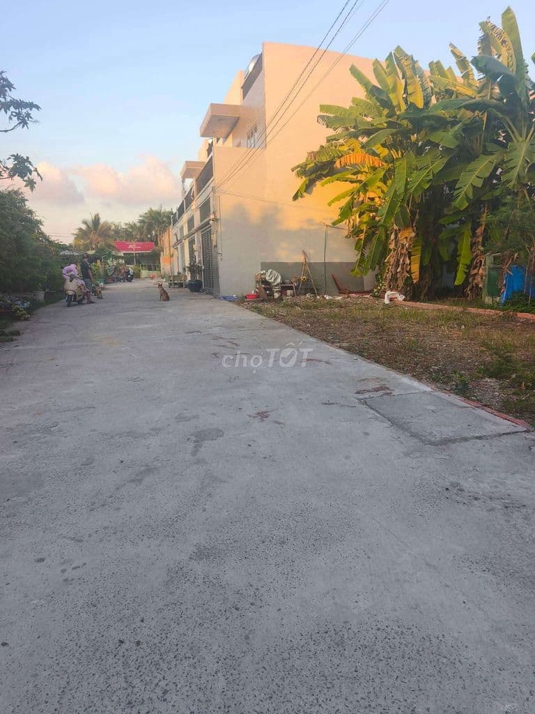 bán đất hẻm xe hơi 80m2 full thổ cư. ngay cầu vượt nguyễn văn linh.