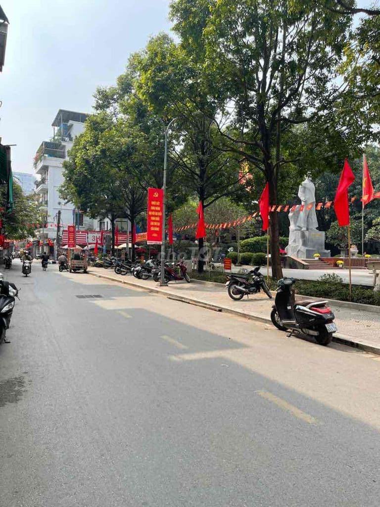 SIÊU PHẨM PHÂN LÔ ÔTÔ DỪNG ĐỖ PHỐ LƯƠNG KHÁNH THIỆN FULL ĐỒ Ở NGAY. - Ảnh 2