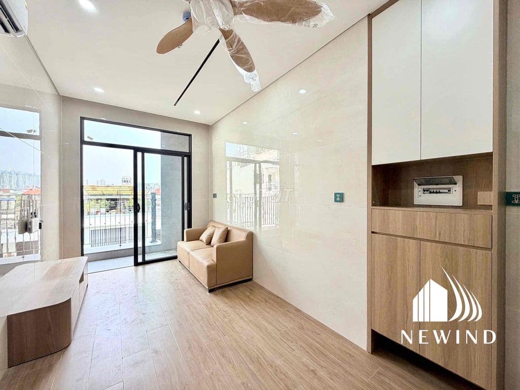 1PN BAN CÔNG NỘI THẤT CAO CẤP NGAY ĐƯỜNG SỐ 79, TÂN QUY SÁT LOTTE MART - Ảnh 2