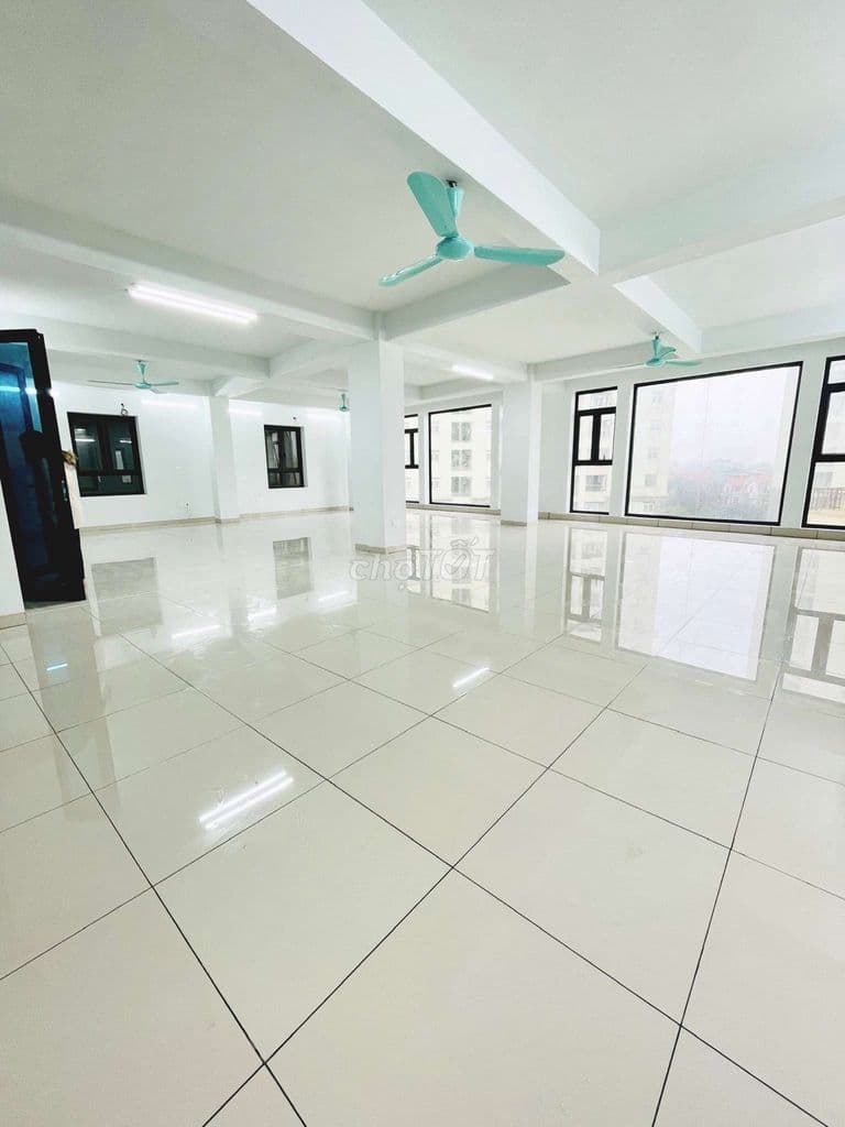 Cho thuê Sàn 150m2 chỉ có 90K/m2 . Phù hợp Văn phòng , kết hợp kho - Ảnh 2