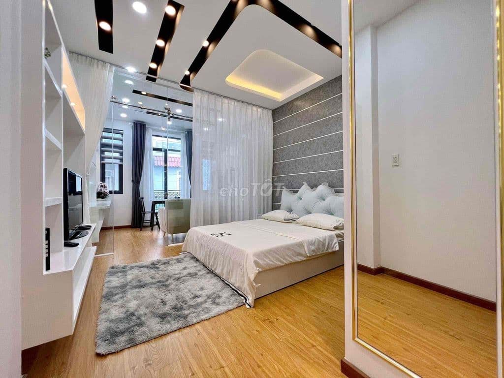Căn hộ Full mới gần Cầu Sài Gòn- Ban công thoáng mát Ngã Tư Hàng Xanh