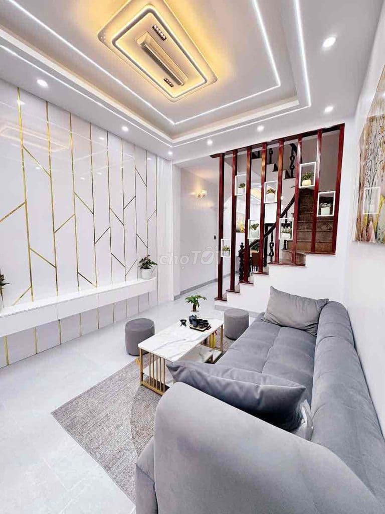 Cực hời, Đường Láng, nhà đep full NT, ngõ thông, 40m ra oto, sát phố - Ảnh 2