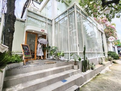 CHO THUÊ 2MT 37–39 ĐƯỜNG D5, P.25 QBT, DT 12x12M, TRỆT 1 LẦU, GIÁ 58TR