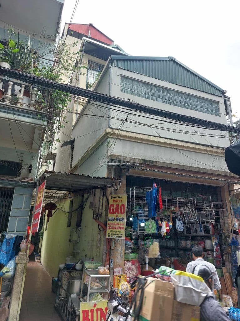 Định cư nơi khác cần bán nhà chính chủ mặt phố Pháo Đài Láng - Ảnh 2