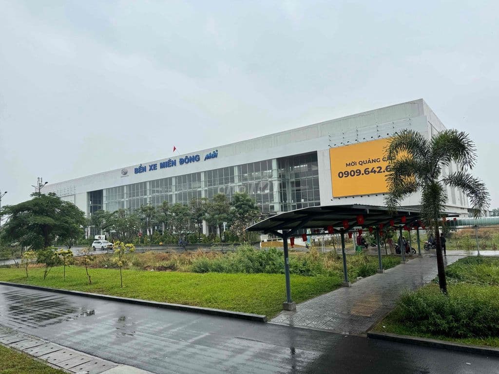 BÁN NHÀ SÁT BẾN XE MIỀN ĐÔNG MỚI HOÀNG HƯU NAM ĐƯỜNG XE HƠI - Ảnh 3
