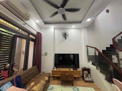 BÁN NHÀ 3 TẦNG CĂN GÓC XE HƠI ĐỖ TRONG NHÀ- GÒ CÁT- PHÚ HỮU- QUẬN 9
