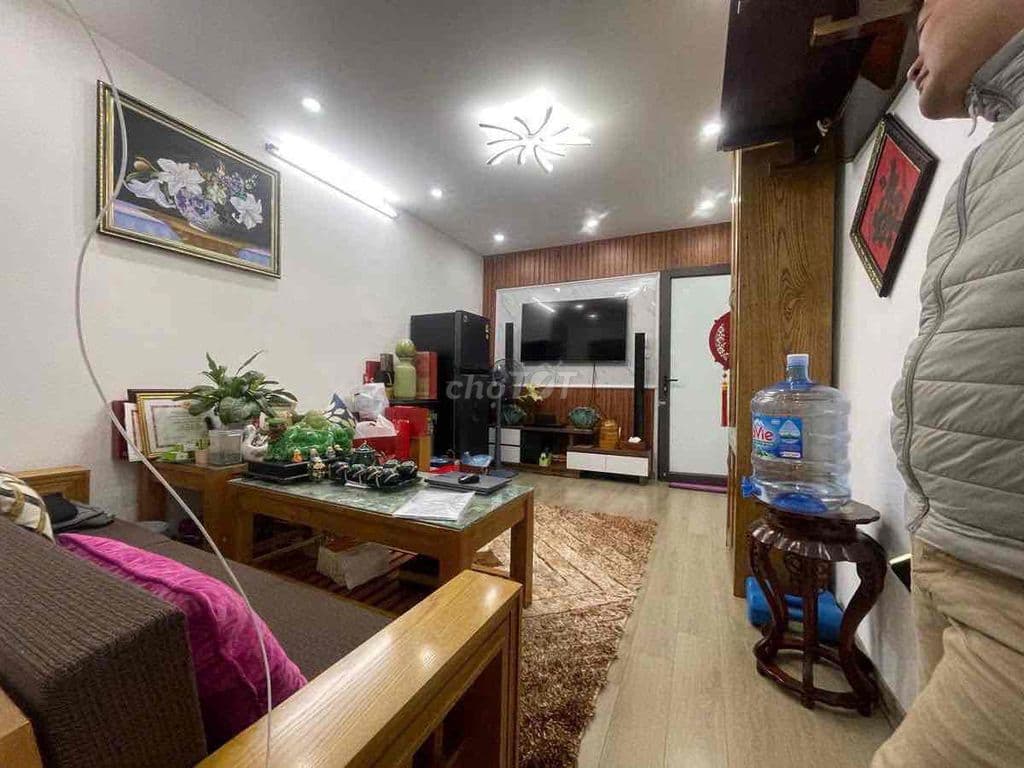 70m2 tập thể tầng 3 sổ đỏ Kim Liên -Lương đình Của nhà đẹp 2 ngủ riêng