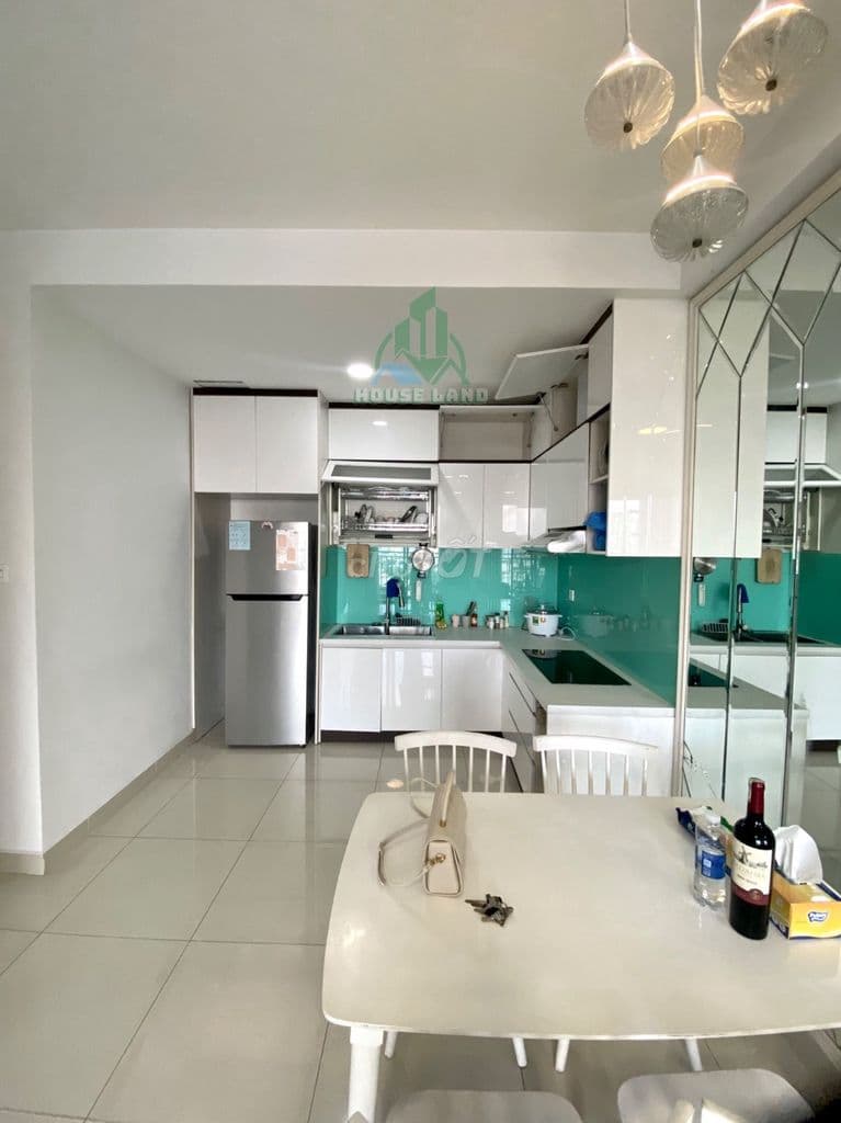 Cho thuê căn hộ 2 phòng - the sun avenue