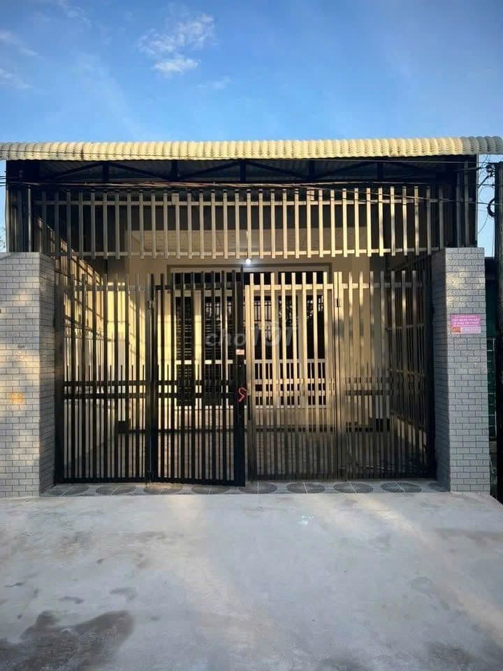 Bán nhà 5x17= 85m2, 2PN, 1PK tại Bà Điểm - SỔ HỒNG RIÊNG - GIÁ 990TR