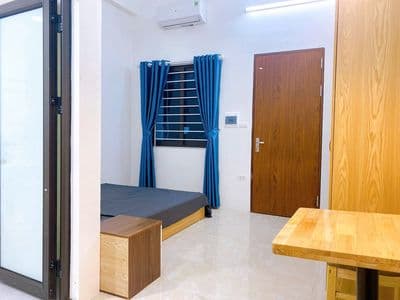 Cho thuê nhà có thang máy, điều hòa, nóng lạnh Cầu Giấy