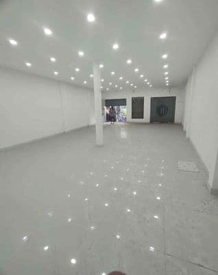 cho thuê nhà đẹp ngang 8m kinh doanh siêu đẹp đường Nguyễn Ái Quốc tru