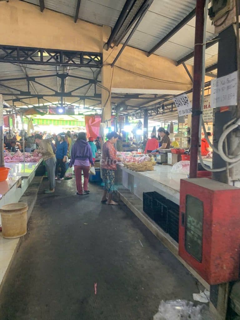 Sạp thịt chợ thạnh xuân hcm