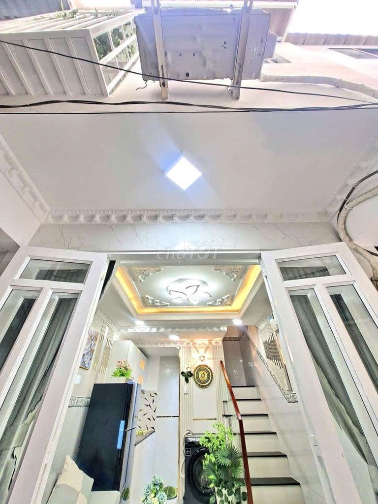 nhà có sổ hồng gần Phú Mỹ Hưng quận 7