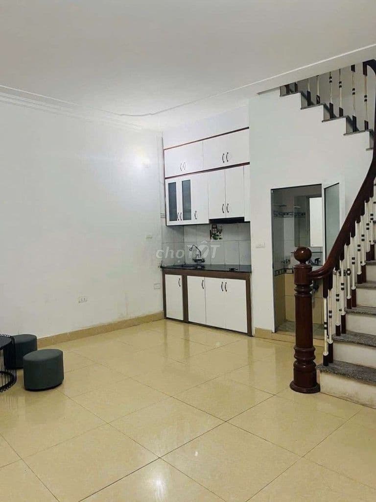 Bán nhà Vĩnh Hưng gần Times City nhỉnh 7 tỷ có thương lượng - Ảnh 2