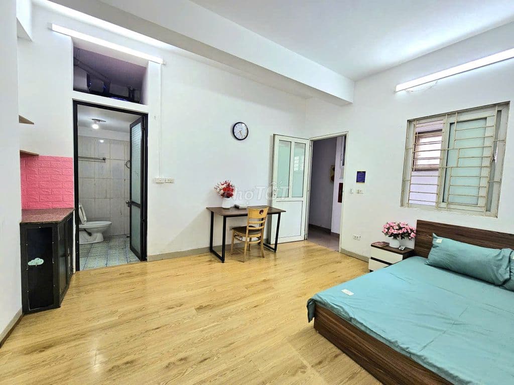 TT110 - Nhà mặt đường ô tô đỗ cửa khu vực Ngoại giao đoàn, Xuân Đỉnh