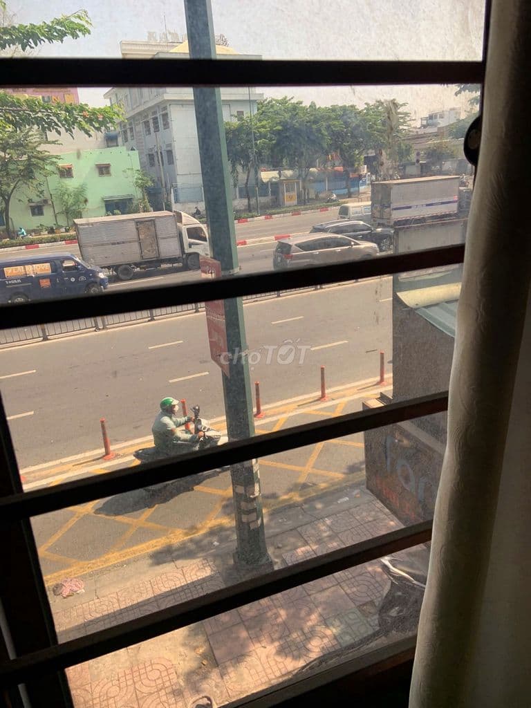 MẶT TIỀN TT QUẬN BÌNH THẠNH CHƯA TỚI 4 TỶ - CÓ TIN ĐƯỢC - Ảnh 2