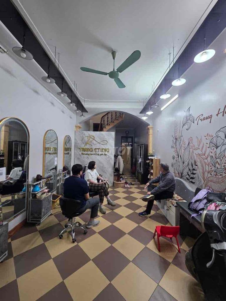 SIÊU PHẨM BÁN NHÀ MẶT PHỐ - THANG MÁY - VỈA HÈ RỘNG – GIÁ 24.7 TỶ - Ảnh 2