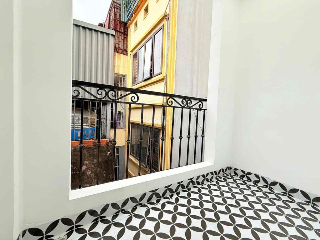 🔥 NHÀ THẬT GIÁ TỐT: Gần hồ - Trung tâm - Chỉ 3 tỷ - Ảnh 2