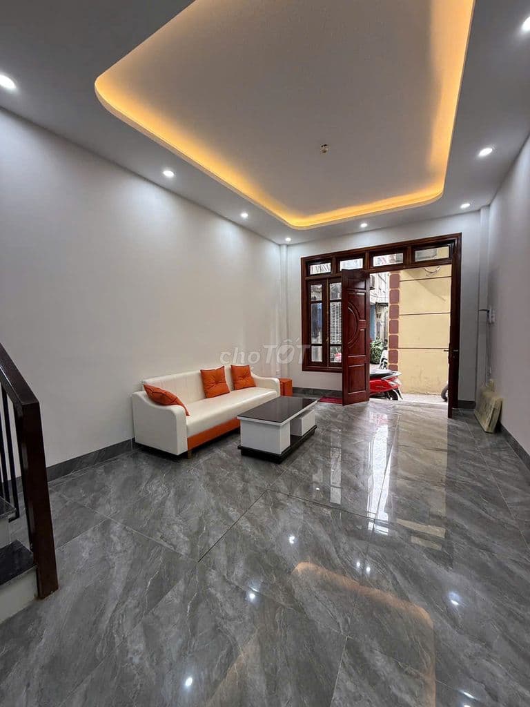 BÁN NHÀ THẠCH BÀN 35M 5 TẦNG GẦN KĐT GARDEN CITY 6,X TỶ - Ảnh 3