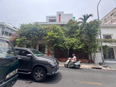 NHÀ PHỐ 2 MẶT TIỀN HIẾM TẠI TRUNG TÂM QUẬN 1