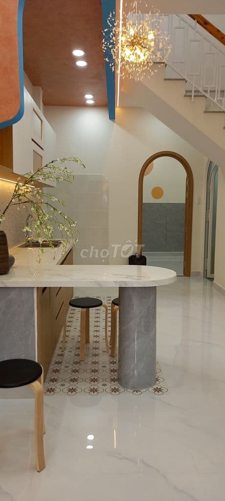 Nhà bán hòa bình sổ đầy đủ sang tên ngay đẹp