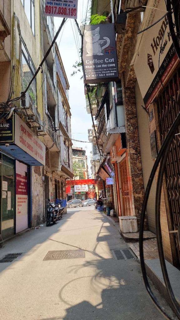 Lê Thanh Nghị, 53m x 5tầng,nhà ngay cạnh phố oto tránh